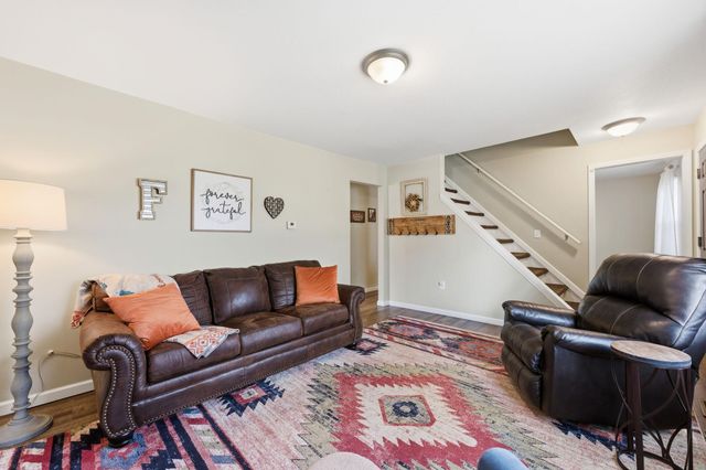 509 S Lakeview Dr, Derby, KS 67037