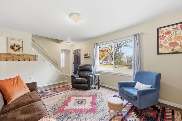 509 S Lakeview Dr, Derby, KS 67037