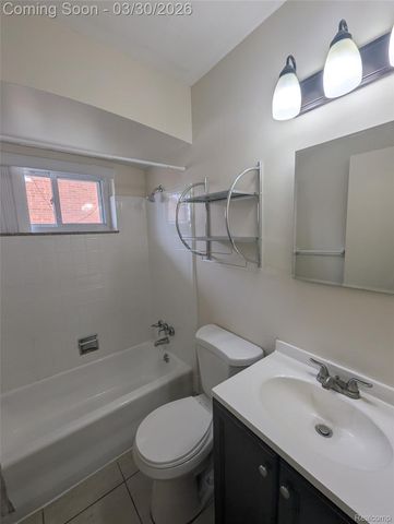 24764 CURRIER Street, Dearborn Heights, MI 48125