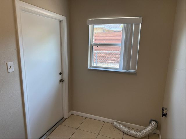 824 S LONE OAK DRIVE A, Leesburg, FL 34748