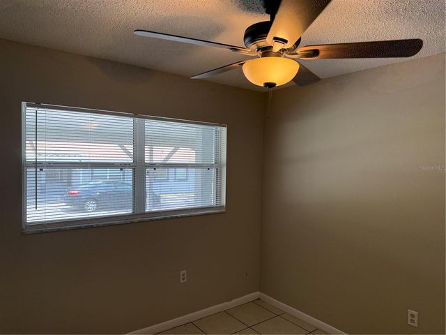 824 S LONE OAK DRIVE A, Leesburg, FL 34748