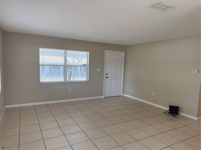 824 S LONE OAK DRIVE A, Leesburg, FL 34748