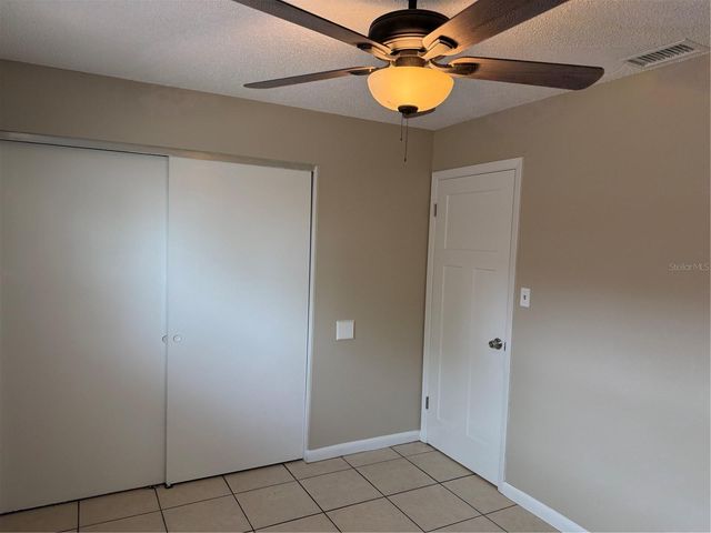 824 S LONE OAK DRIVE A, Leesburg, FL 34748