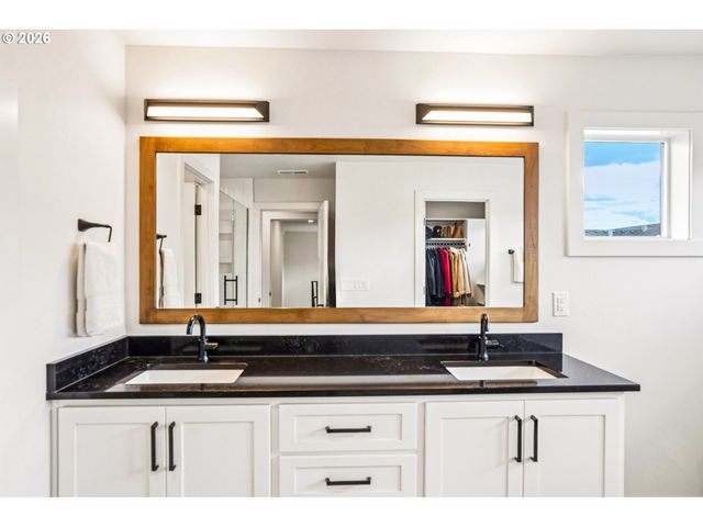 1300 S 41ST Pl, Ridgefield, WA 98642