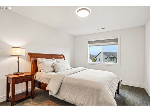 1300 S 41ST Pl, Ridgefield, WA 98642