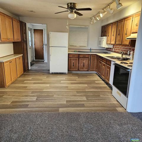 300 S 44th Street, Lincoln, NE 68510