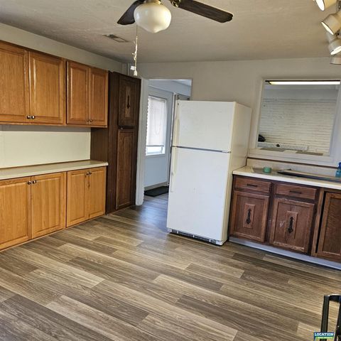 300 S 44th Street, Lincoln, NE 68510