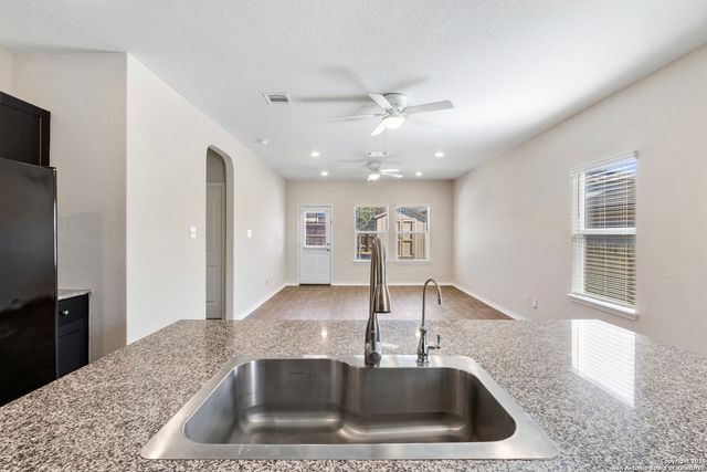 3362 STONEY KNL, San Antonio, TX 78245