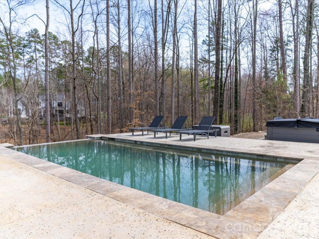 562 Normandy Road, Mooresville, NC 28117