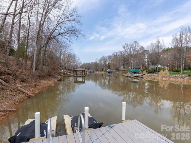 562 Normandy Road, Mooresville, NC 28117