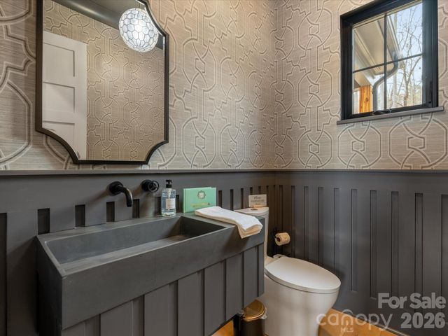 562 Normandy Road, Mooresville, NC 28117