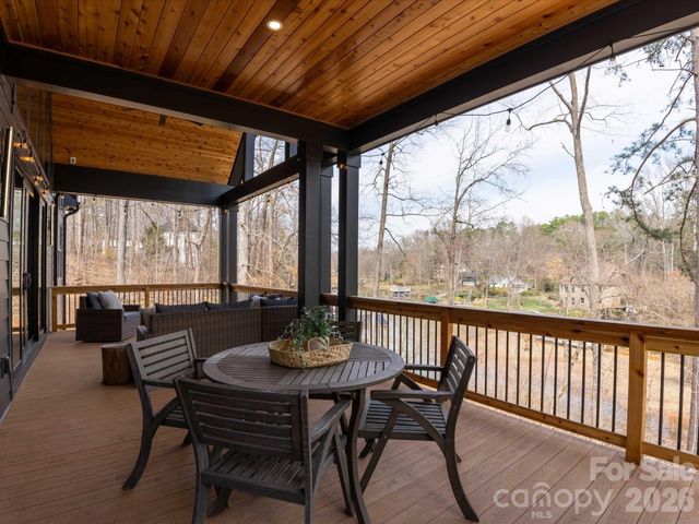 562 Normandy Road, Mooresville, NC 28117