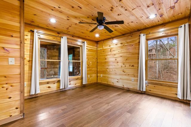 170 Ross Drive, Mineral Bluff, GA 30559