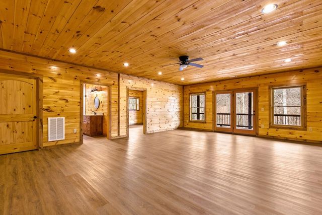 170 Ross Drive, Mineral Bluff, GA 30559