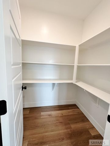 3890 Mountain Bluebird Way, Ammon, ID 83406