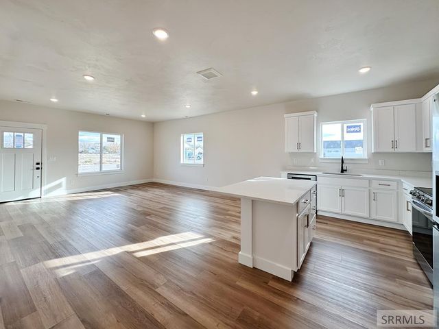 3890 Mountain Bluebird Way, Ammon, ID 83406