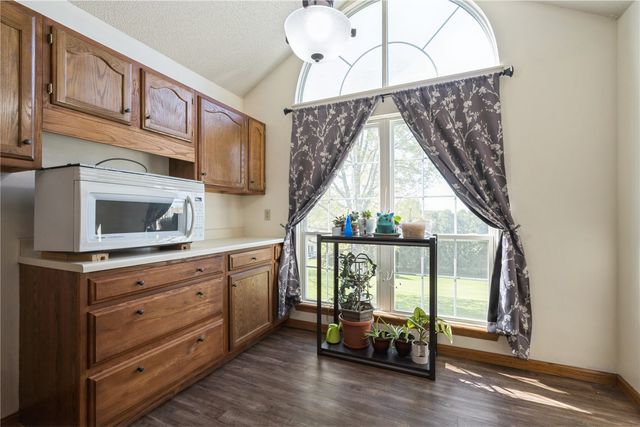 3445 Willowridge Road C, Marion, IA 52302