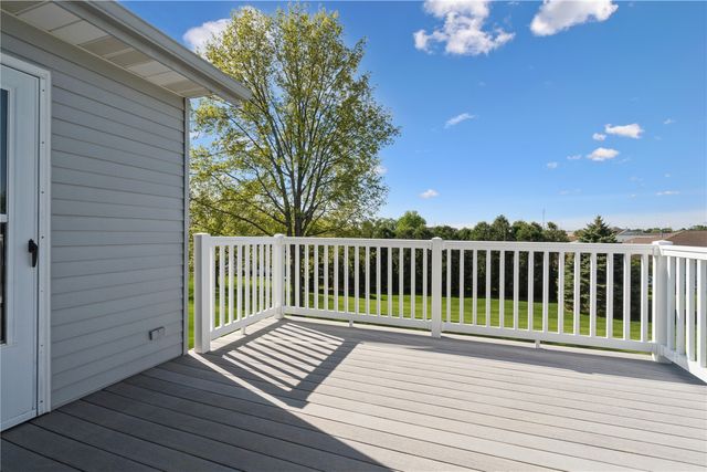 3445 Willowridge Road C, Marion, IA 52302