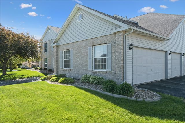 3445 Willowridge Road C, Marion, IA 52302