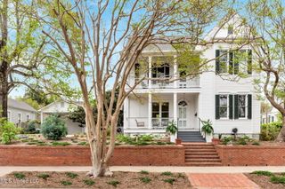 313 S Pearl Street, Natchez, MS 39120