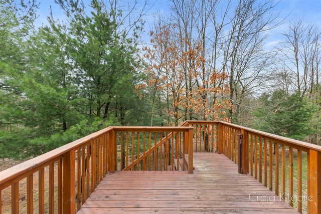 9219 Bigleaf Drive, West Olive, MI 49460