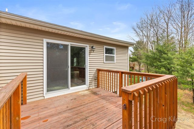 9219 Bigleaf Drive, West Olive, MI 49460