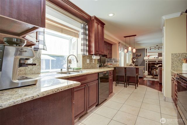 420 143rd Place SW, Lynnwood, WA 98087