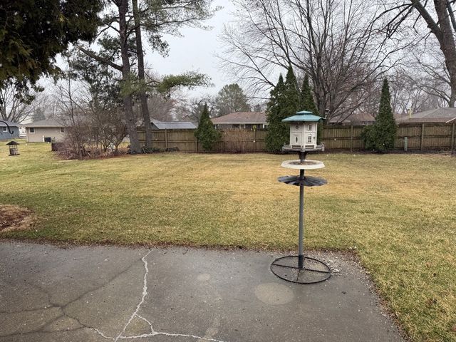 3156 Kentwood Parkway, Rockford, IL 61109