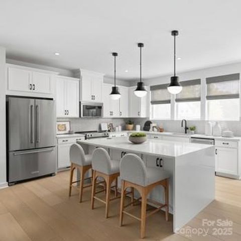 7025 Westrow Avenue 108, Charlotte, NC 28278