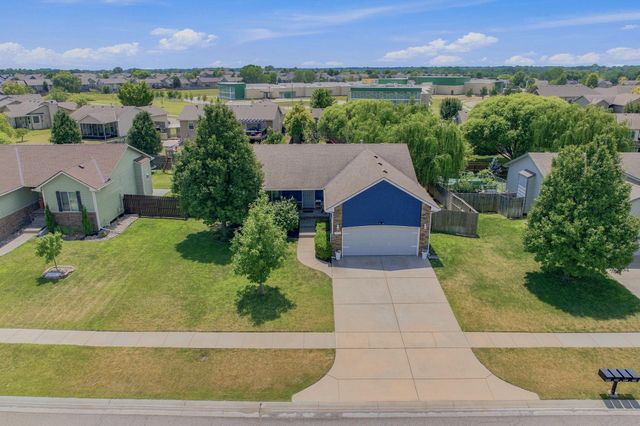 924 E Splitwood Way St., Derby, KS 67037