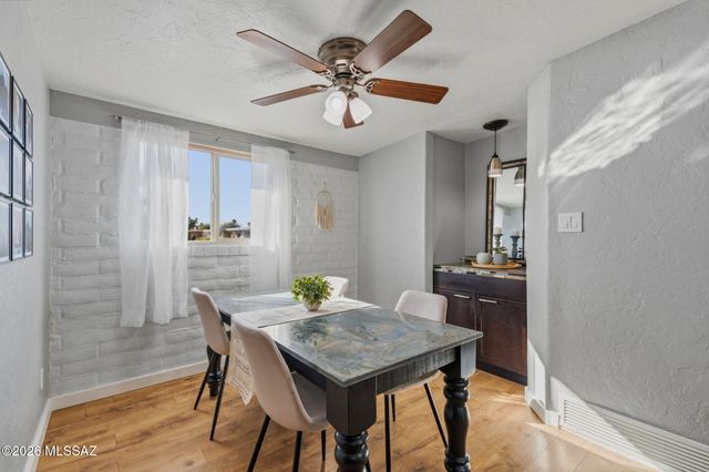 7041 E 42nd Street, Tucson, AZ 85730