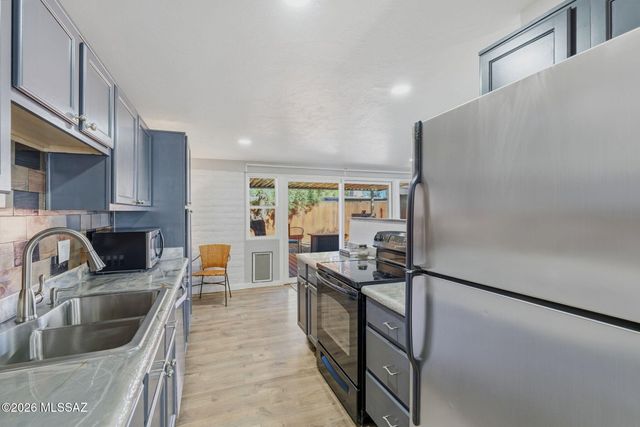 7041 E 42nd Street, Tucson, AZ 85730