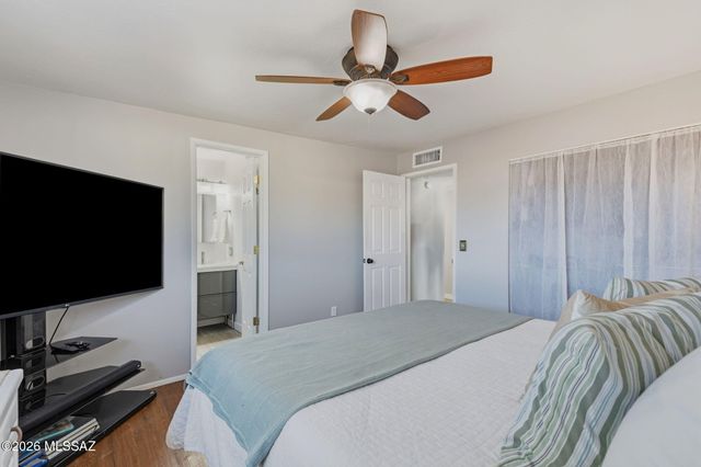 7041 E 42nd Street, Tucson, AZ 85730