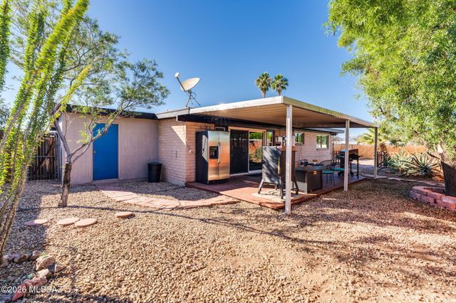 7041 E 42nd Street, Tucson, AZ 85730