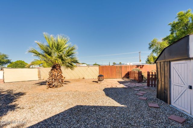 7041 E 42nd Street, Tucson, AZ 85730