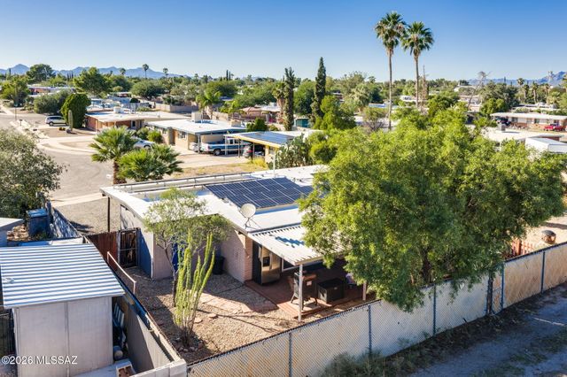 7041 E 42nd Street, Tucson, AZ 85730