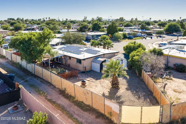 7041 E 42nd Street, Tucson, AZ 85730