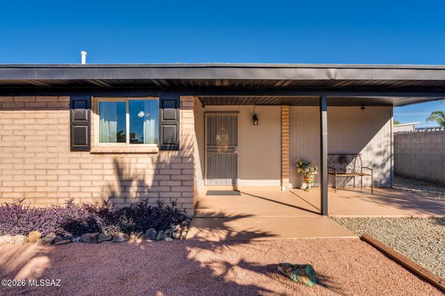 7041 E 42nd Street, Tucson, AZ 85730