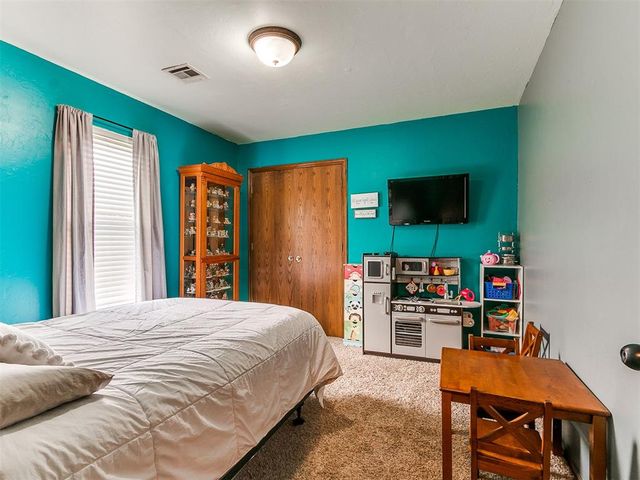 1609 Monterey Place, Edmond, OK 73013
