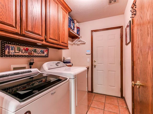 1609 Monterey Place, Edmond, OK 73013