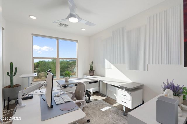 5100 E RANCHO PALOMA Drive 1044, Cave Creek, AZ 85331