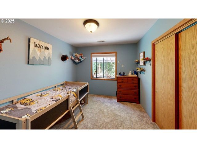 98393 E COUGAR Ln, Brookings, OR 97415