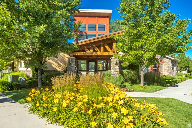 11287 S WINTER BLUFF LN, South Jordan, UT 84095