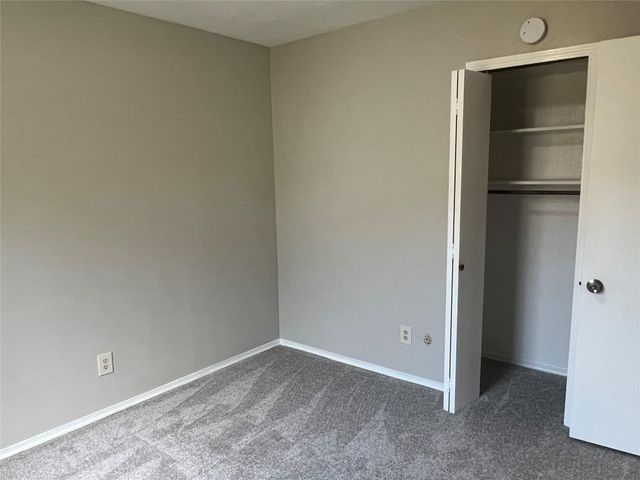 905 Camino Court, Grand Prairie, TX 75052