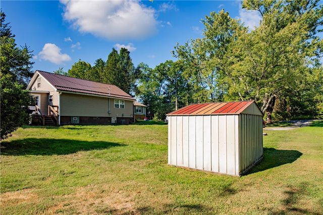 126 Cecil Ave, Union Twp, PA 16101