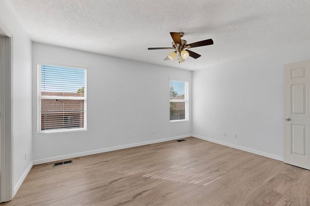 2005 Sea Breeze Street NW, Albuquerque, NM 87120