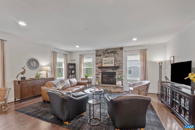 45 HERITAGE DR, Zion Crossroads, VA 22942