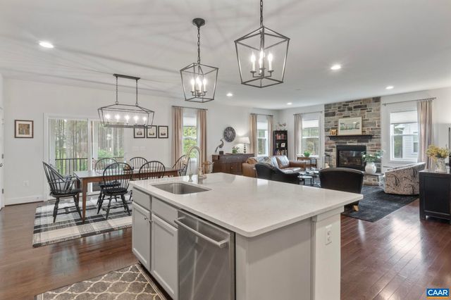 45 HERITAGE DR, Zion Crossroads, VA 22942