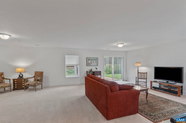 45 HERITAGE DR, Zion Crossroads, VA 22942