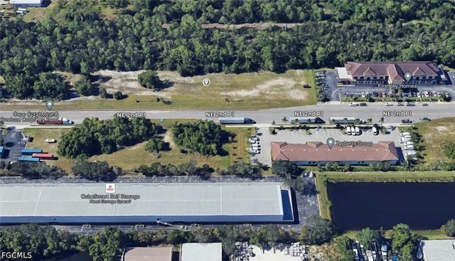 330 NE 2nd PL, Cape Coral, FL 33909